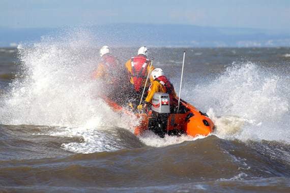 Fishing boat rescued after losing all power