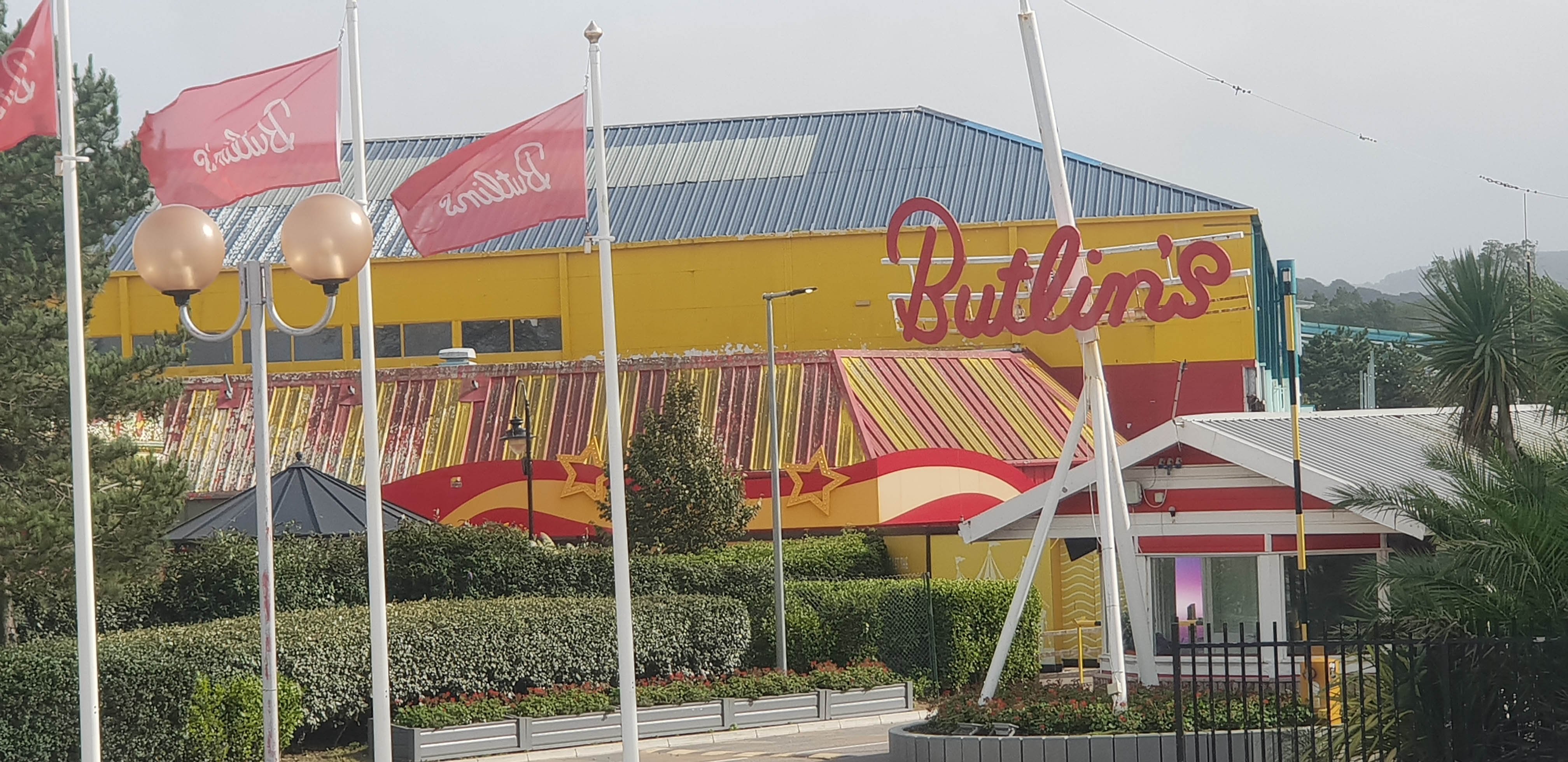 Butlin's launches new 'all inclusive' drinks package for Minehead ...