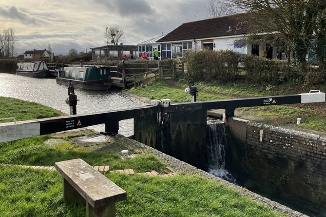 Maunsel Lock, on the Bridgwater & Taunton Canal