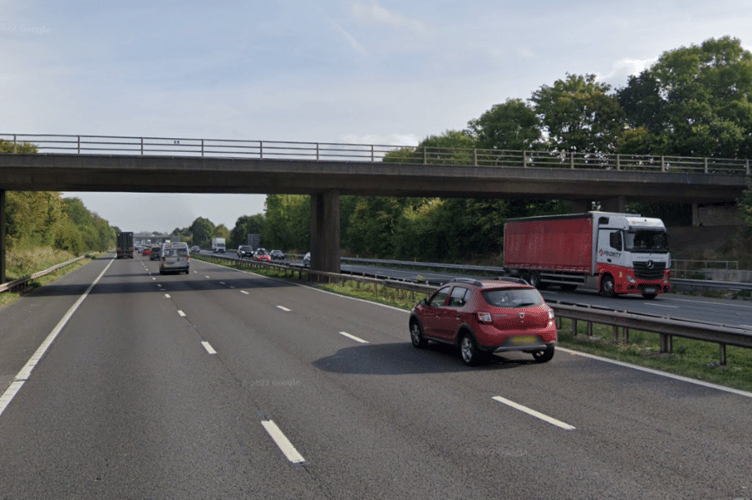 A view of the M5 northbound between junctions 25 and 24.