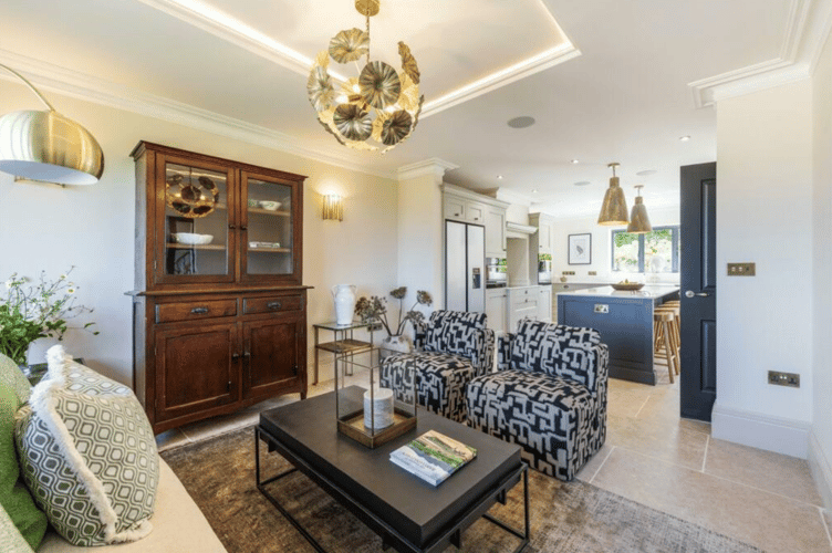 Open plan dining room/kitchen