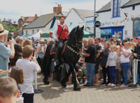 Lloyds Bank black horse Amadeus stars at street market