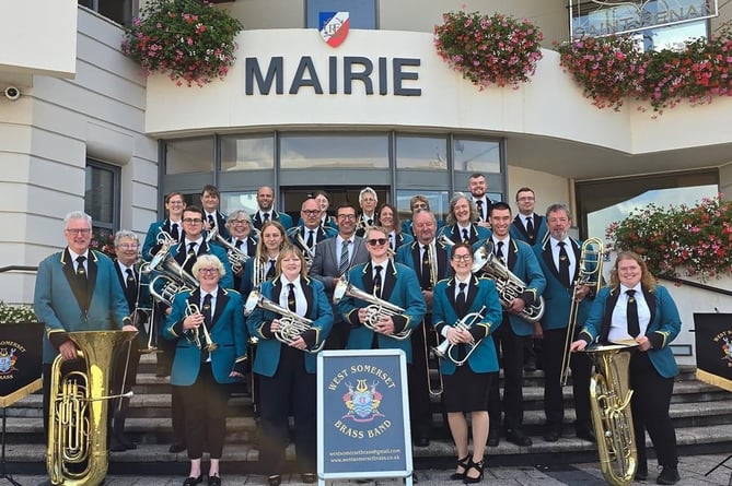 The band after their concert at the Mairie in Saint Renan. For more pictures of the trip, please see www.westsomersetbrass.co.uk (Photo: Tim Dunn) 