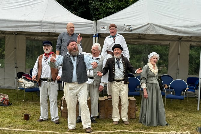 Exmouth Shanty Singers entertained.  AQ 2029
