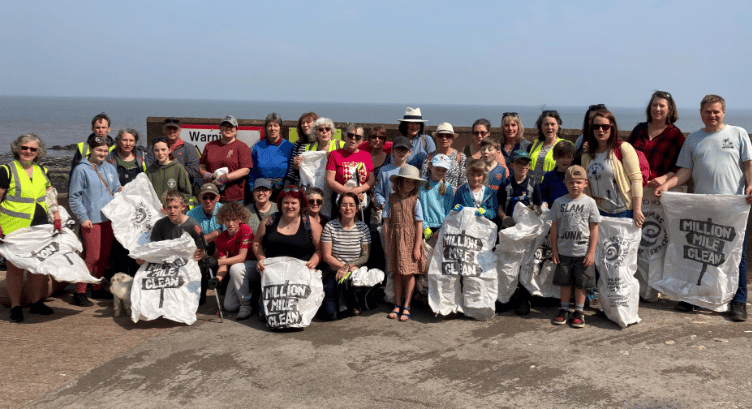 A previous beach clean event in Watchet.