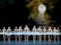 Minehead theatre to screen live performance of Swan Lake ballet